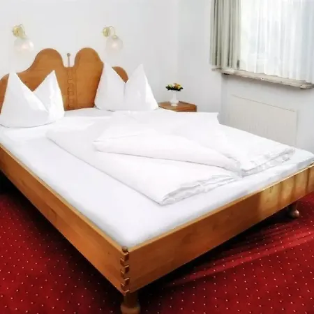 Appartementhaus Alpina شقة فندقية 2*