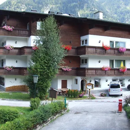 Appartementhaus Alpina Бад-Гофгаштайн